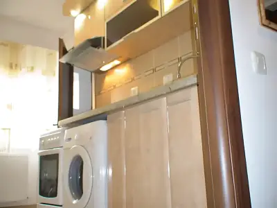 Apartament de inchiriere Sector 4 Bucuresti bucatarie mica